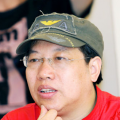 扒开美女的内衣内裤